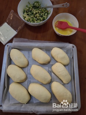 葱油蒜香面包的做法