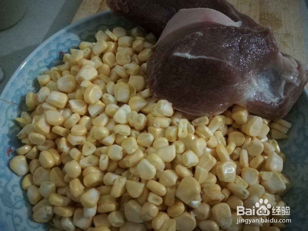 <b>超级简单的碎肉玉米做法</b>