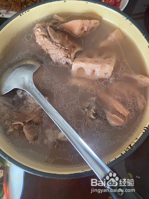 养生汤莲藕排骨的做法