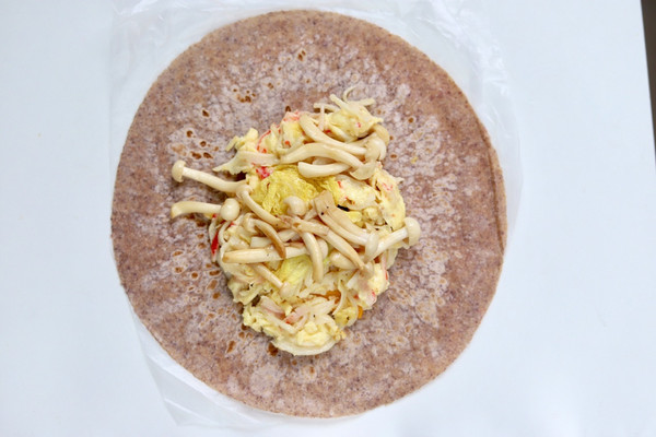 蟹棒芝士菌菇卷饼