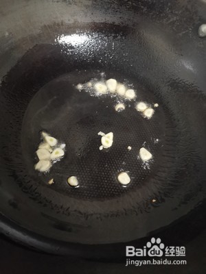蘑菇炒韭菜呦
