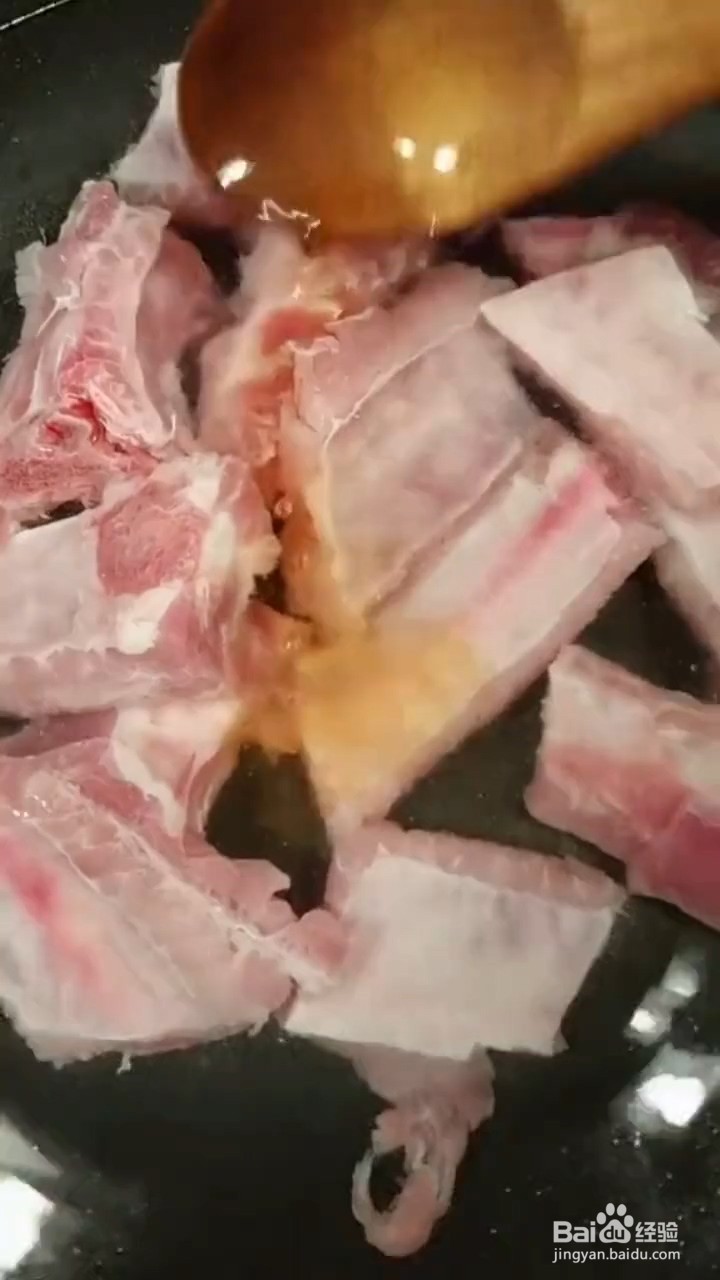 如何制作好吃的可乐排骨