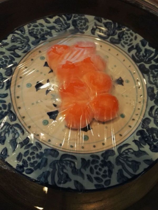 传统广式蛋黄月饼