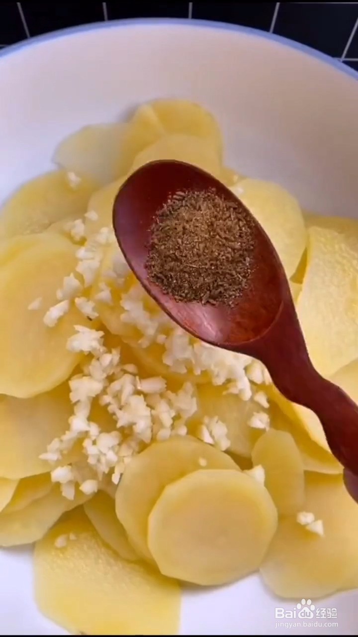 如何制作香辣凉拌土豆片