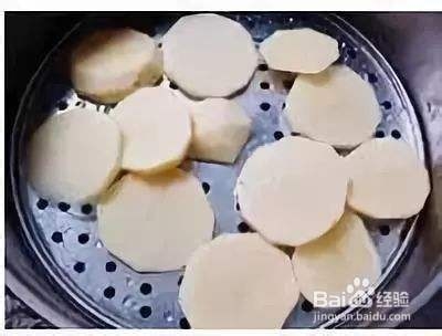 营养美味的土豆火腿早餐饼