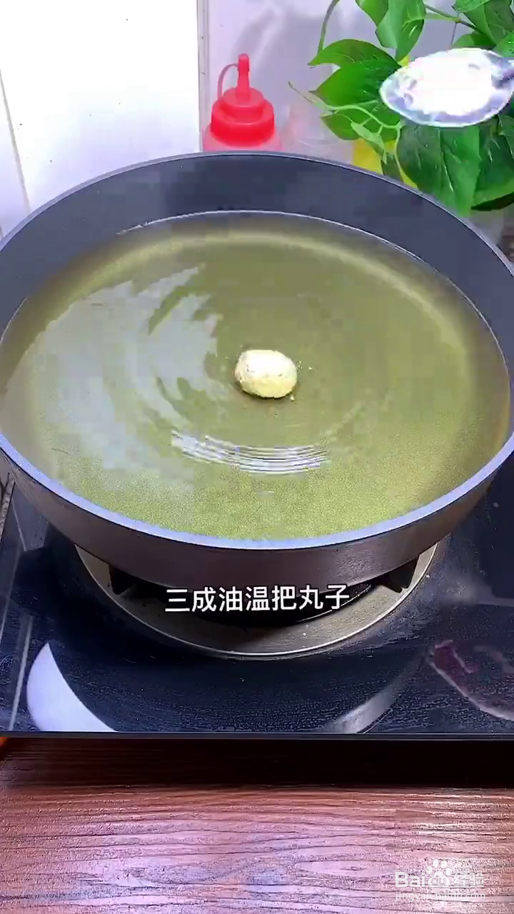 如何制作好吃的金黄豆腐蔬菜丸子