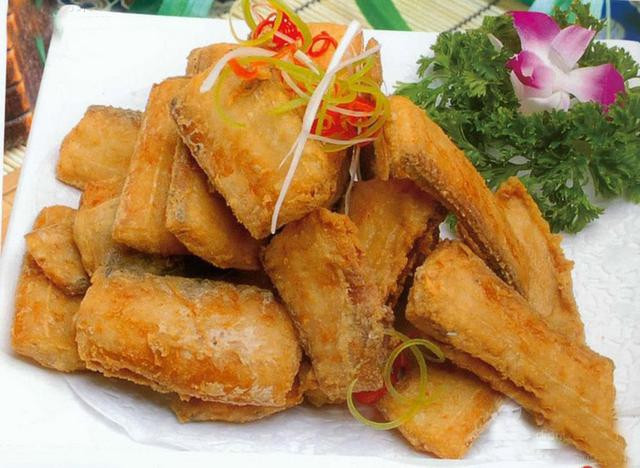 炸带鱼怎么炸，求大厨指点，用不用腌制一下