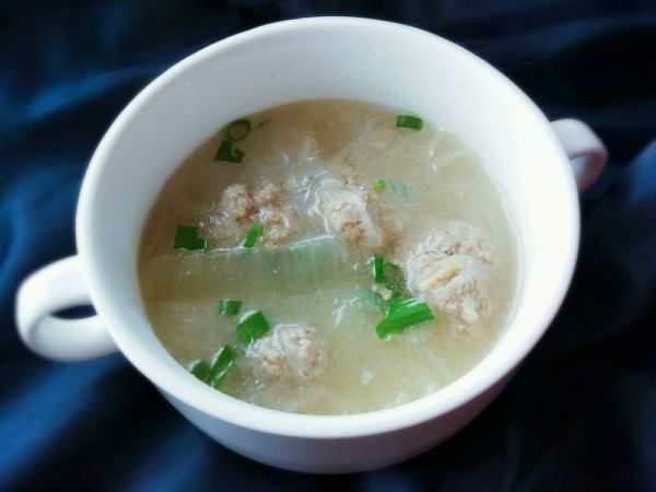 冬瓜羊肉丸子粉丝汤