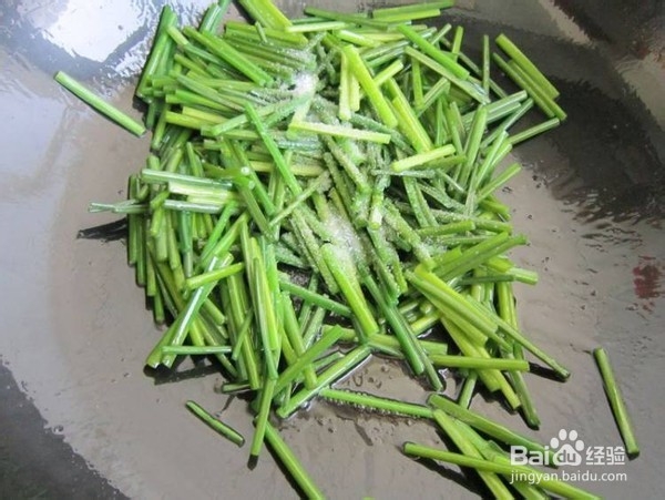 韭苔炒虾仁的做法