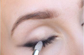 小烟熏妆详细化妆步骤