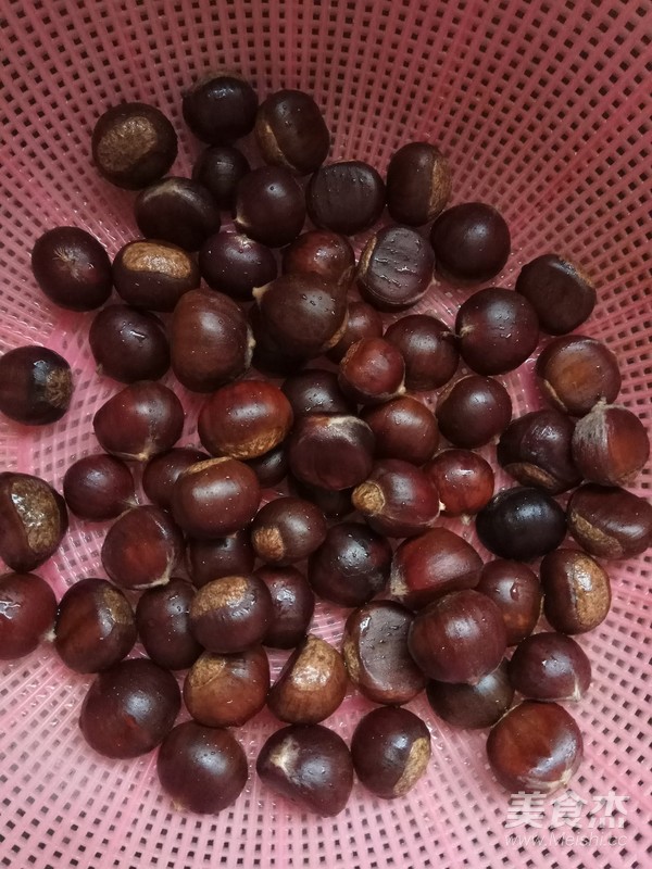 砂锅烤板栗的做法