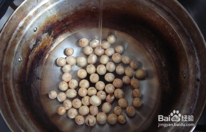 如何教孩子学会做莲子红豆粥