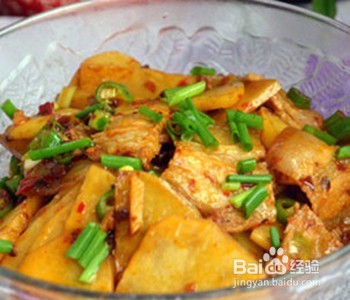 土豆片炒五花肉