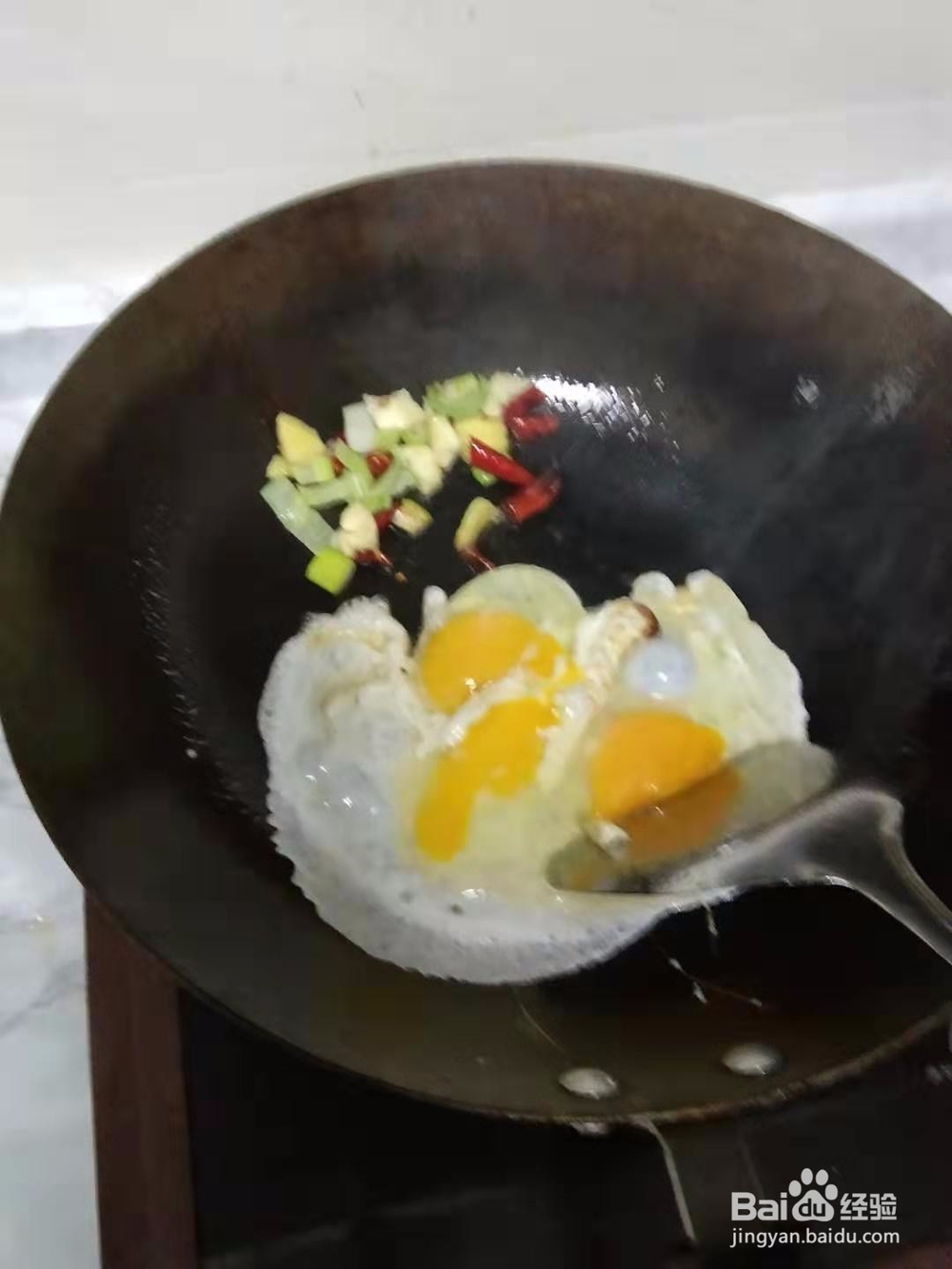 美味的金针菇炒鸡蛋怎么制作