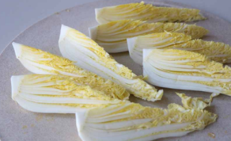 蒜蓉娃娃菜蒸粉丝