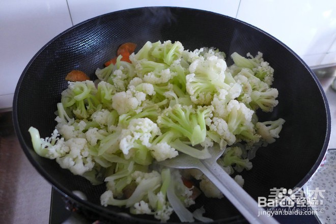 剁椒花椰菜的做法