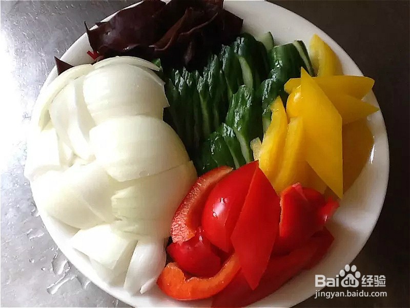 怎样做出家常菜系列之炒五色蔬