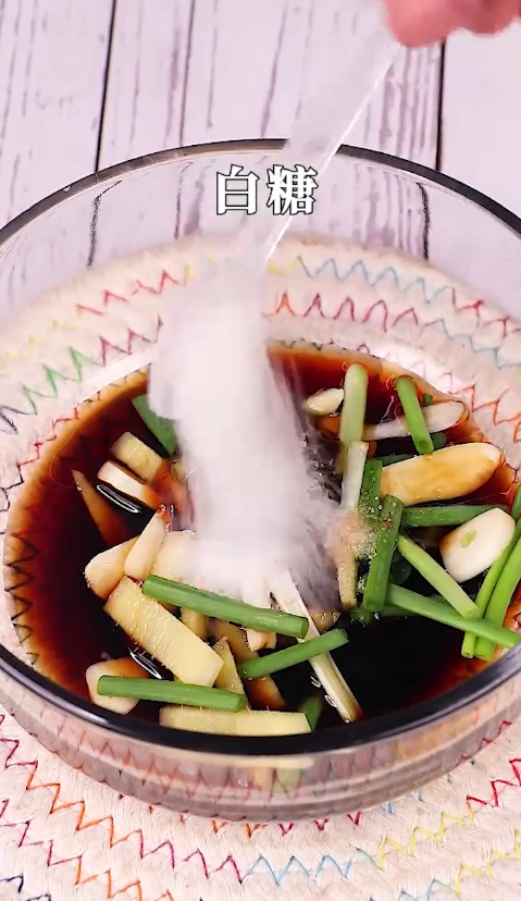 红烧鲫鱼怎么做？