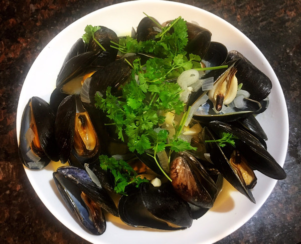 法式白酒焗青口