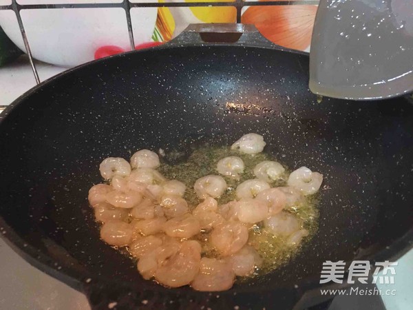 杂炒虾仁的做法