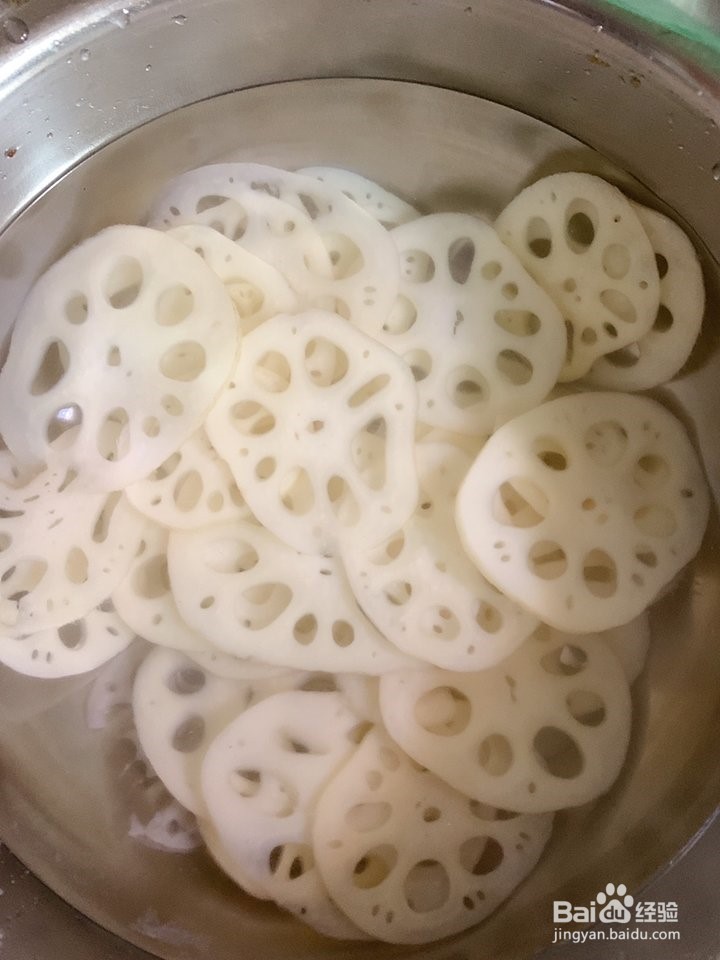 红油藕片的做法