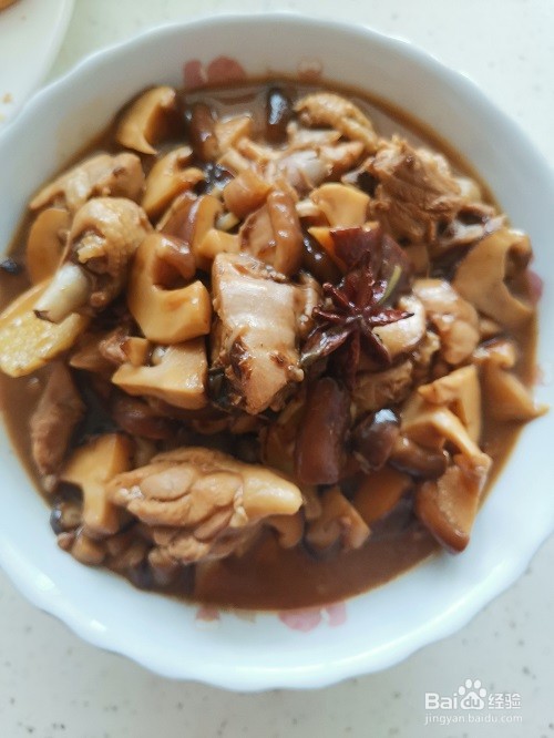 蚝油鸡块烧香菇的做法