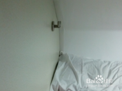 火车上卧铺的挂钩的使用