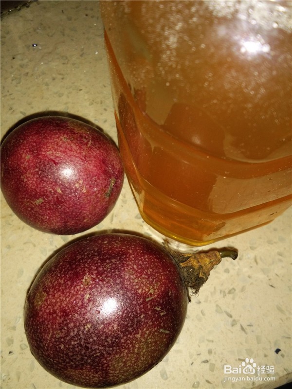 解暑百香果蜂蜜热饮
