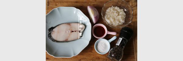 米酒茄汁脆皮鳕鱼扒