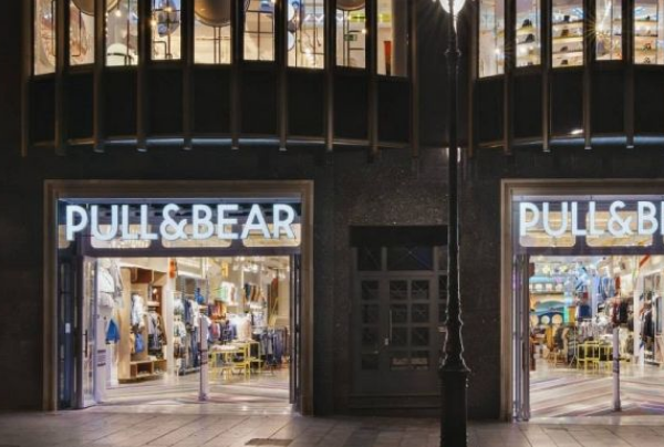 请问下面这些品牌中文翻译读什么。pull&bear、massimo、dutti、bershka、