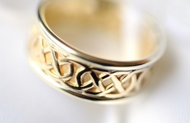 黄金发黑怎么清洗