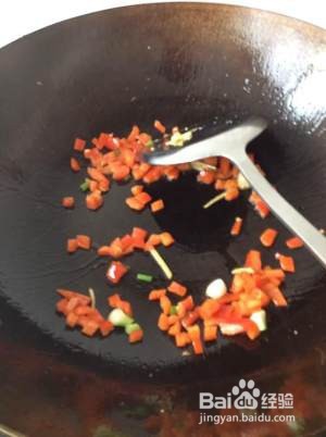 养生食补鲜蚕豆炒鸡蛋的做法