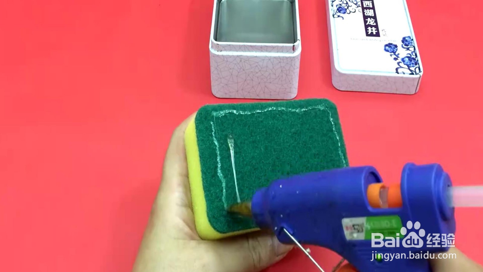 如何巧妙改造废旧茶叶盒？