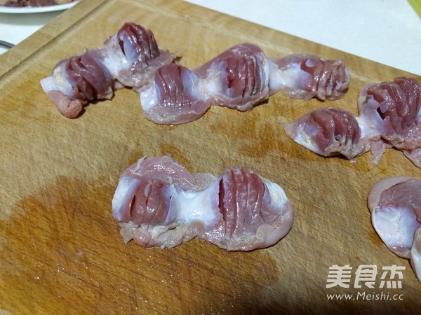 鸡胗拌豆角的做法