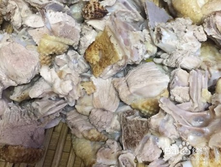 黄豆焖鸭肉的做法