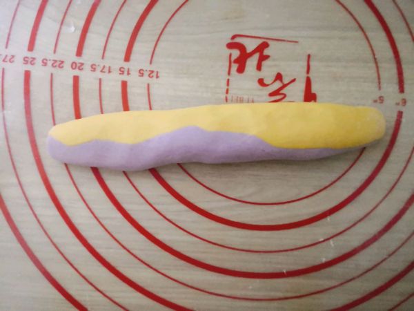 双色黑芝麻汤圆