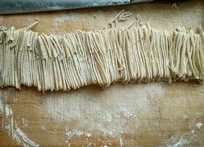 自制家常手擀面