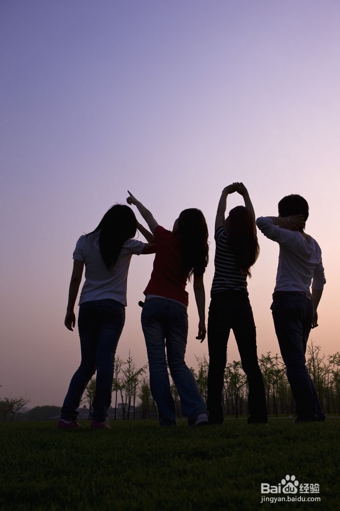 情侣之间应如何相处？