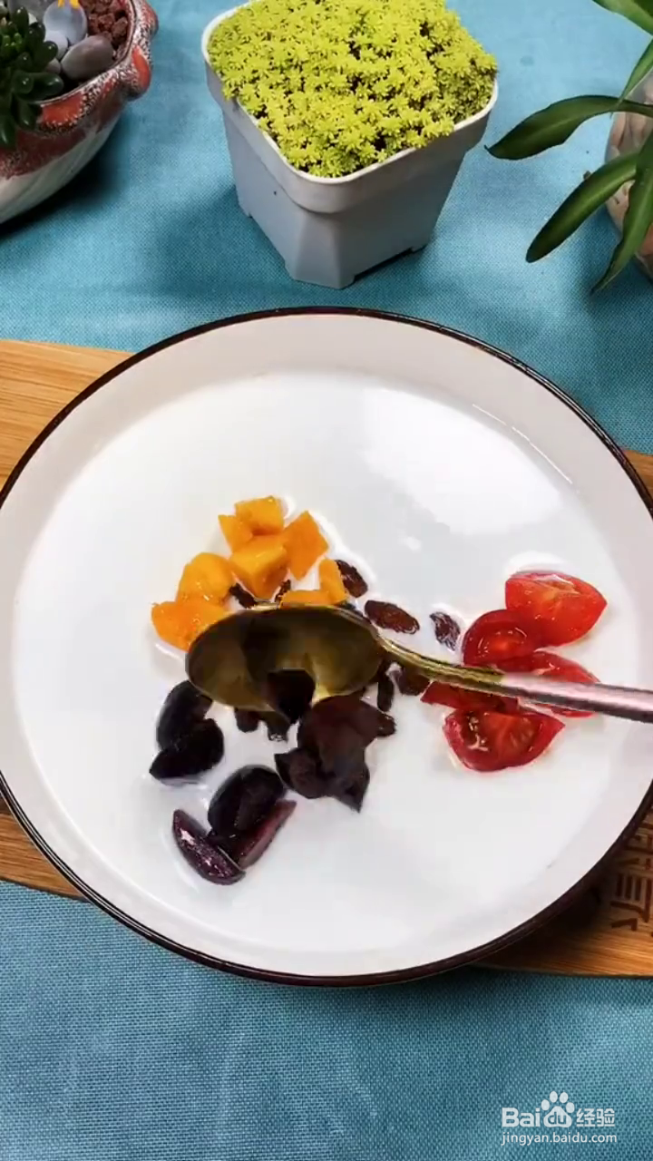 如何制作好吃的凉粉果冻？