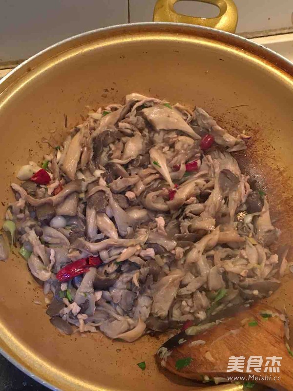 肉丝平菇的做法