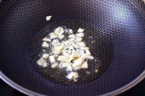 杏鲍菇虾干青菜小炒