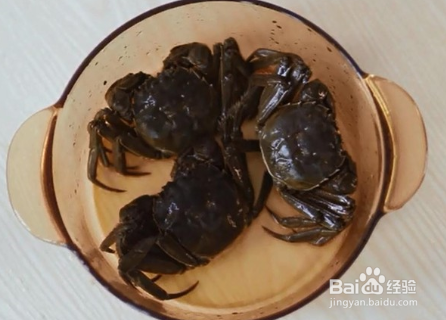 吮指油炸香辣六月黄的做法