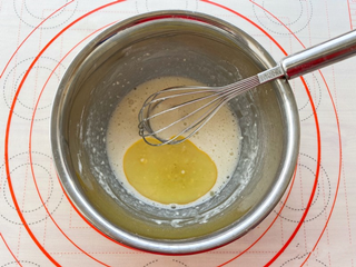 香葱肉松薄脆饼怎么做?