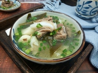 排骨山药海带汤