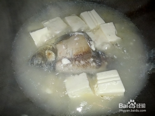 秋冬进补之美味豆腐鲫鱼汤