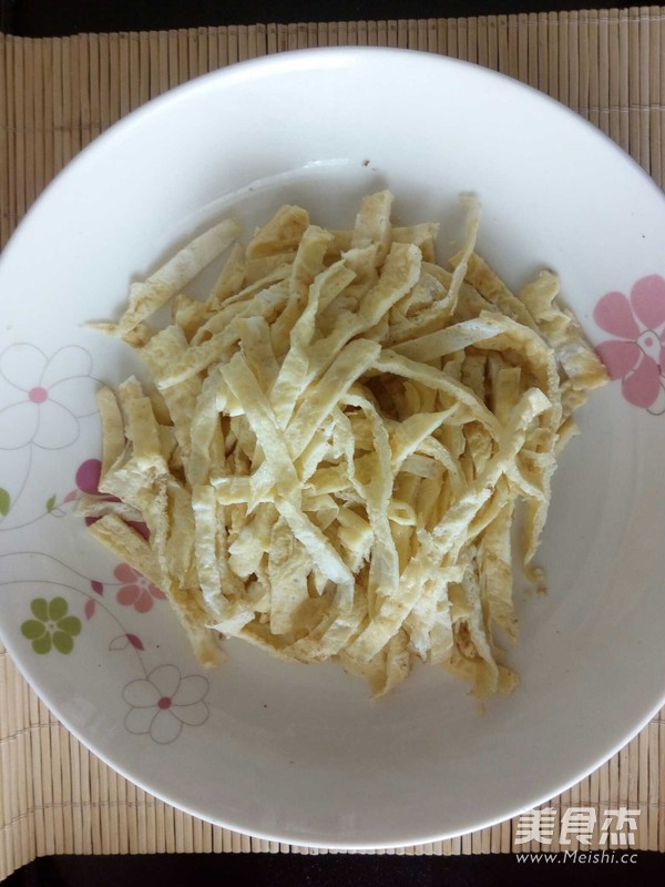 葱头黄瓜鸡蛋炒饼