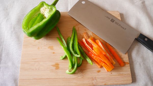 蚝油茄子年糕煲