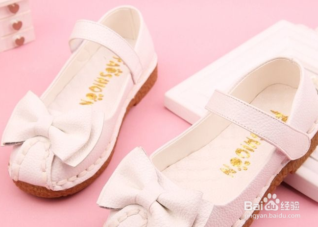 如何为宝宝选购合适的鞋子呢?