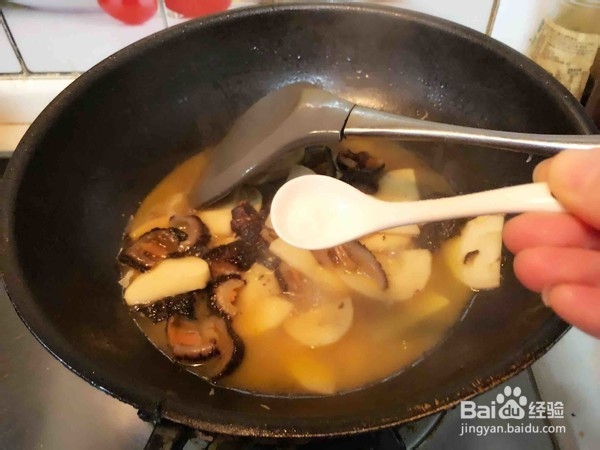 如何做出好吃美味的冬笋烧红极参