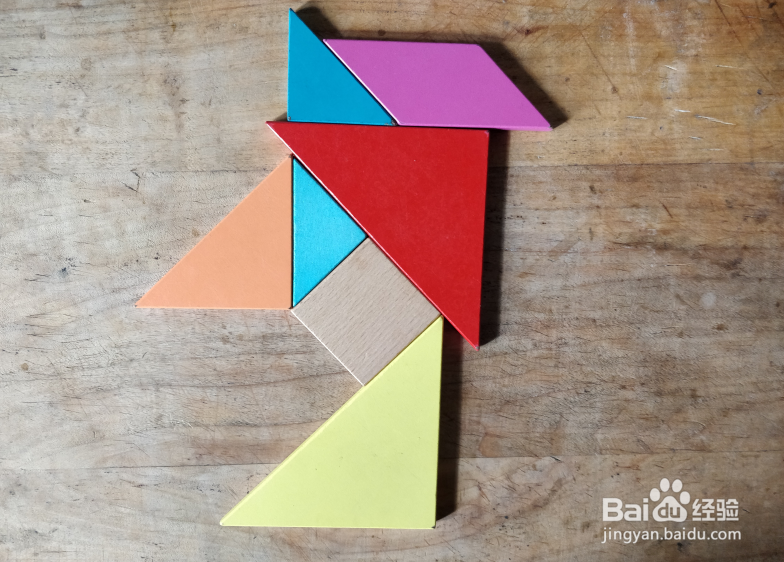 用七巧板怎样拼一只嘴很大的鸟儿？